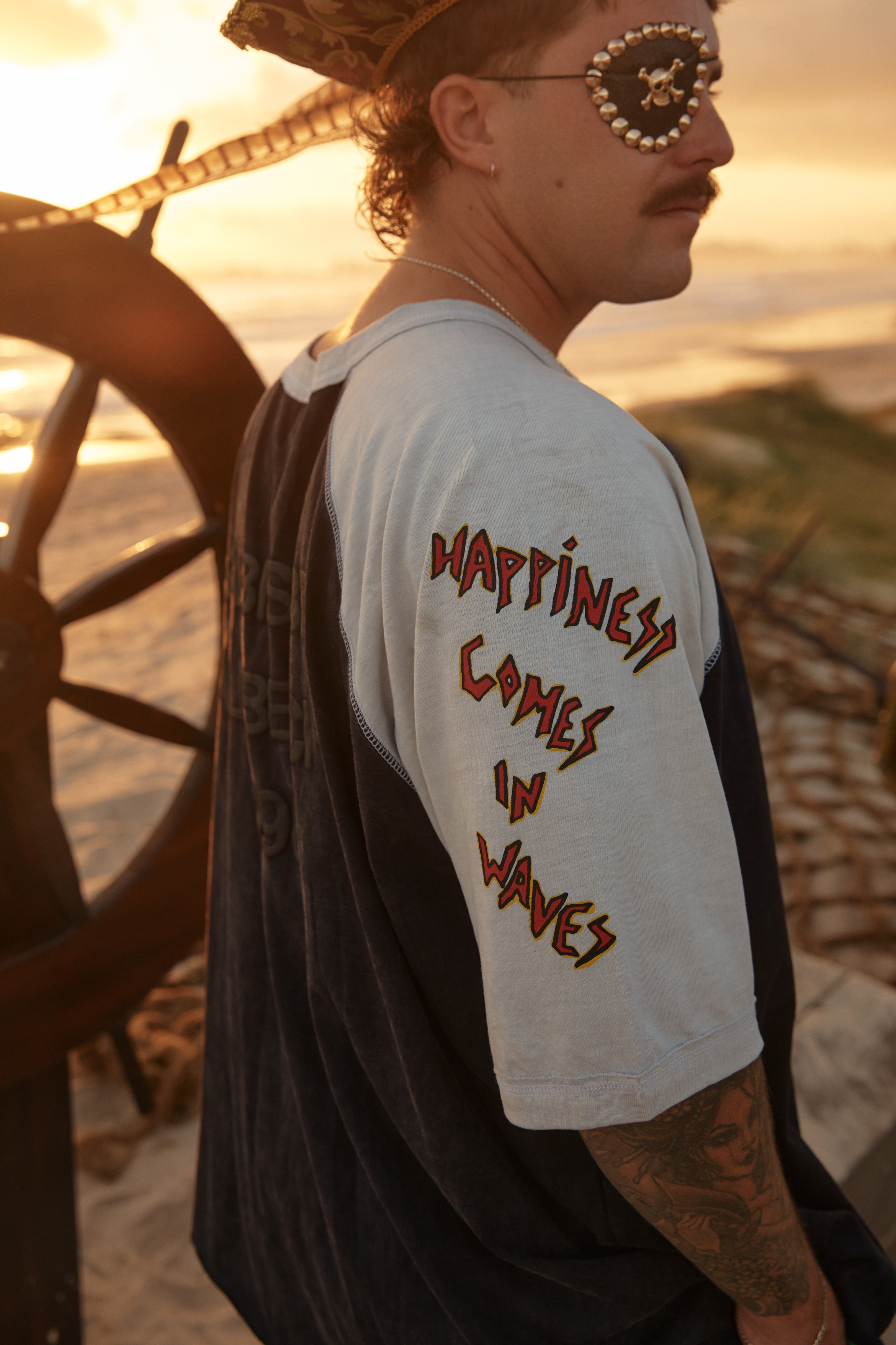 THE STAY WILD RAGLAN TEE - BLACK